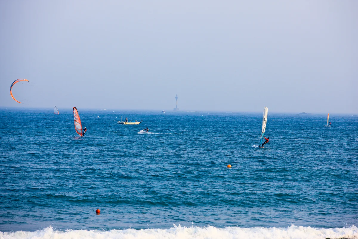 논현 서핑 (출처 : 한국관광공사)