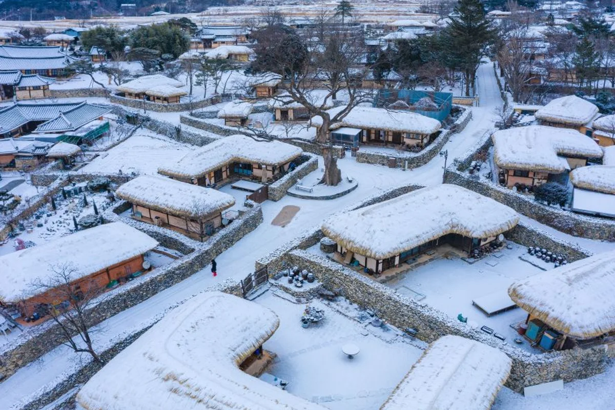 외암민속마을 캠핑 (출처 : 한국관광공사)